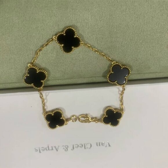 Van Cleef & Arpels Jewelry - Van Cleef & Arpels Black Onyx Bracelet